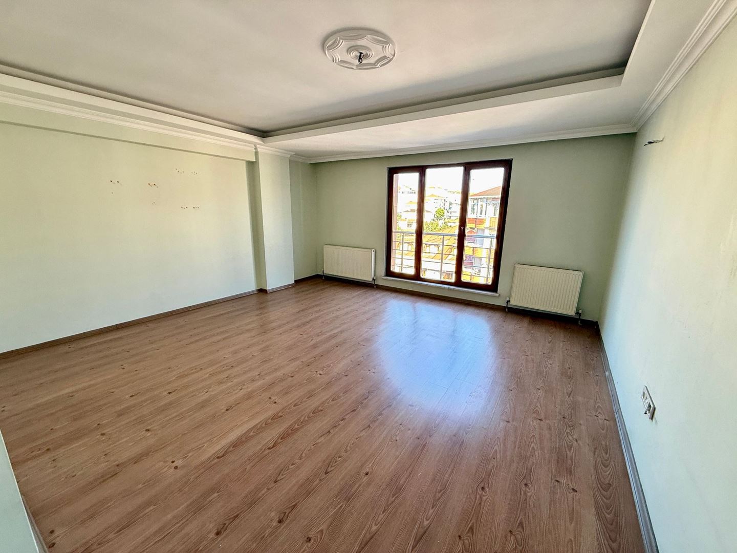ALTIN EMLAK'TAN | ÇİLEKLİ CAMİİ YAKINI 2+1 90 m² KİRALIK ARA KAT DAİRE