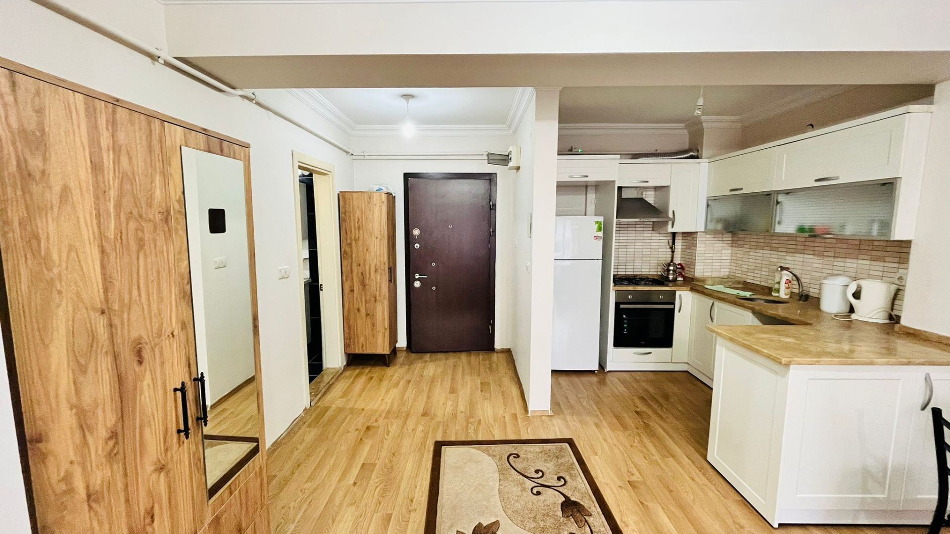 Bolu Bahçelievler Mah 50.Yıl Okulu Yakını Eşyalı 1+1 Kiralık Daire