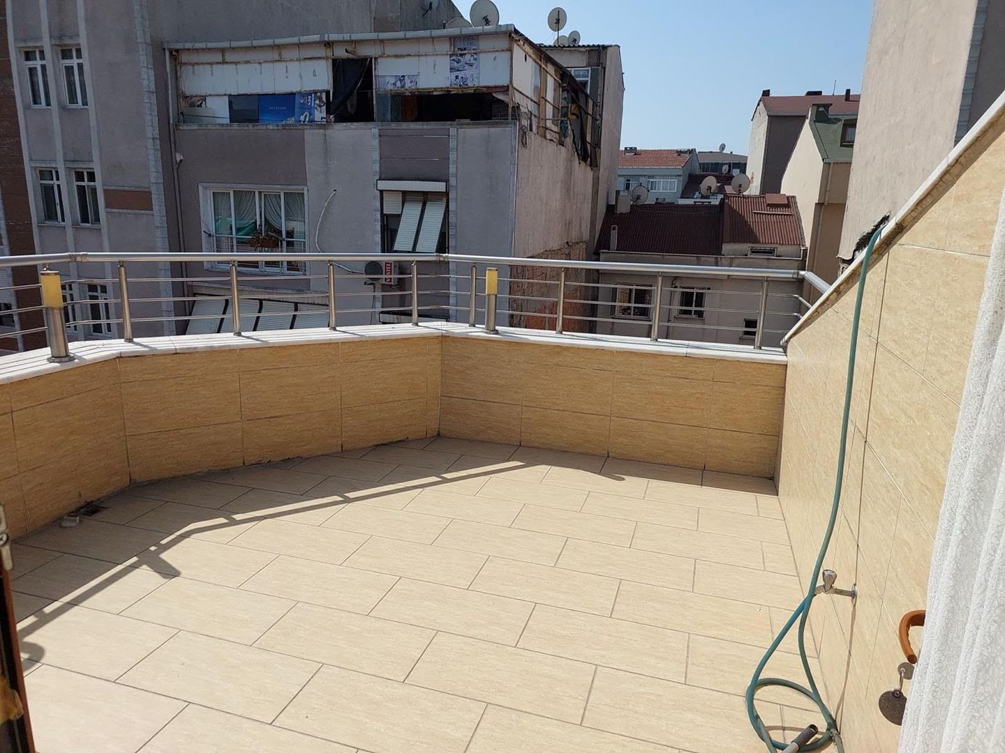 Yeşilova'da Metrobüse Yakın 2+1 Dubleks Daire - 110m²