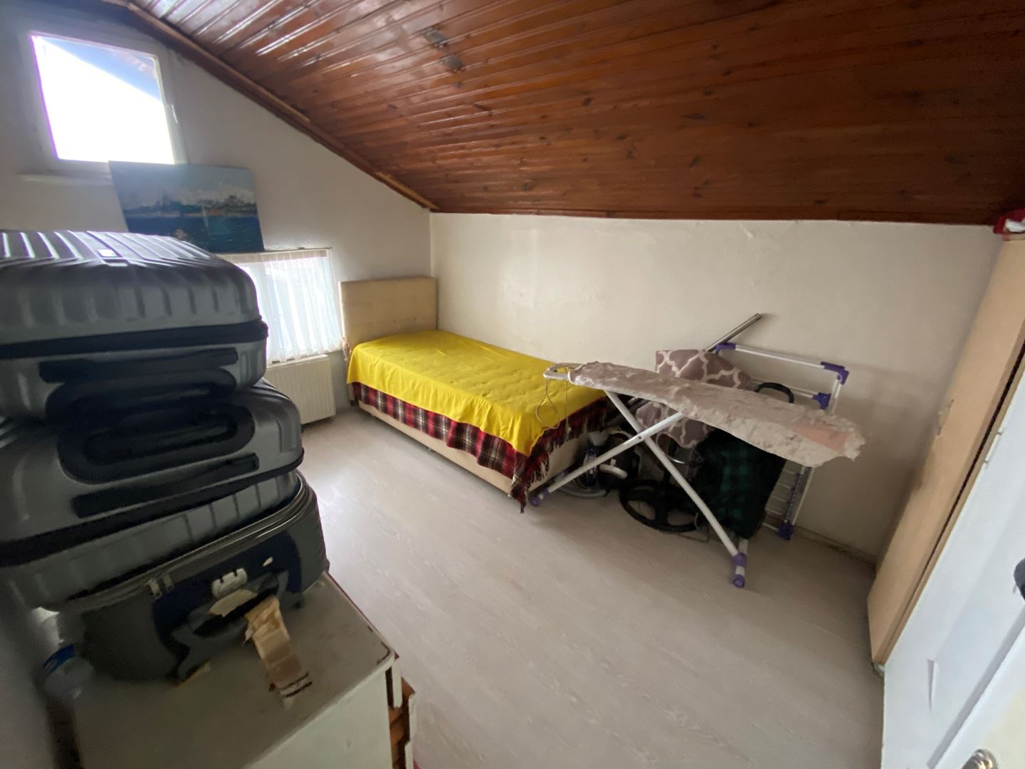 ALİBEYKÖY MERKEZDE SATILIK KOMPLE BİNA İMARLI